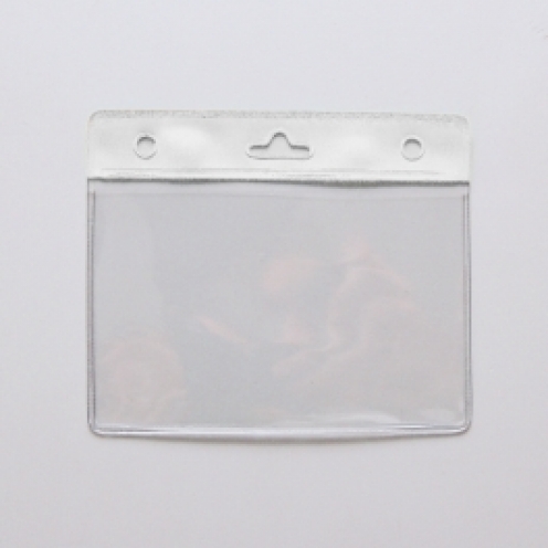 1453050 Porte-badges souple 86x54 perforation 1 oblongue clip 2 rondes chaînette cordon 